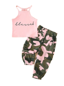 2pcs Girls Letter Graphic Halter Top & Camouflage Cargo Pant Set Kids Summer Clothes